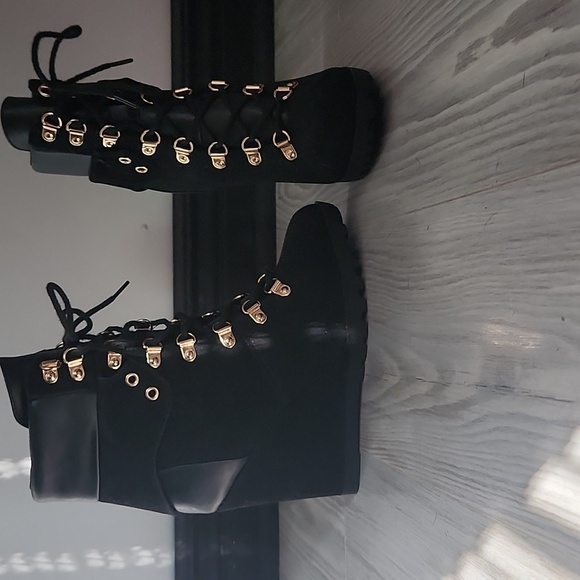 Black wedges - Picture 2 of 2